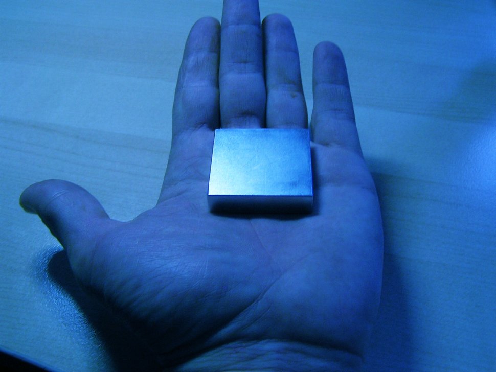 Неодимовый магнит большой квадрат 40х40х10 мм - Ni